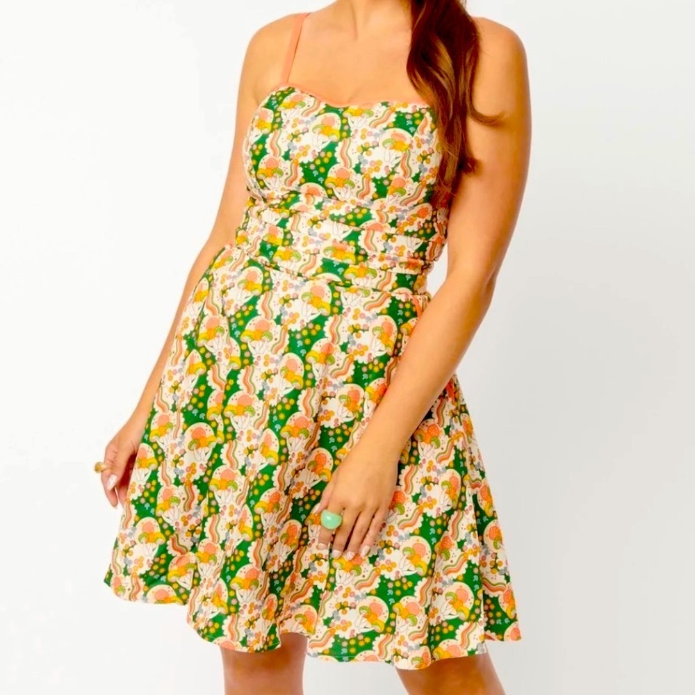 Unique Vintage Follow Your Heart Mushroom Dress Size M